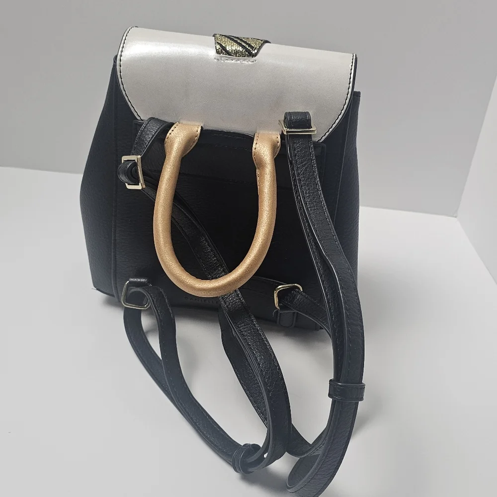 Harry Potter Hufflepuff Mini Backpack Universal‎ Studios Danielle Nicole School - Picture 3 of 9